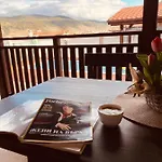 белите къщи Hotel