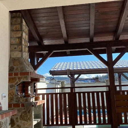 белите къщи *