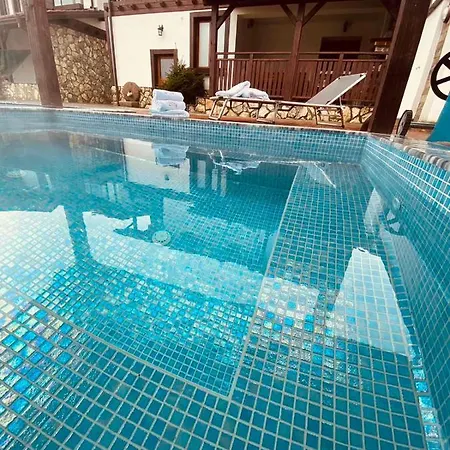 белите къщи Hotel Banya (Blagoevgrad)