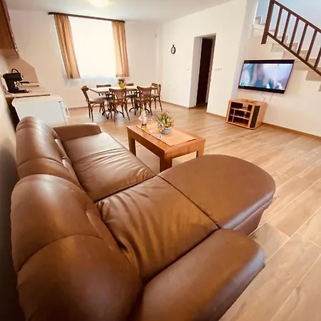 белите къщи 호텔 *