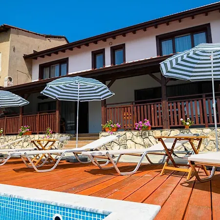 호텔 белите къщи 반야