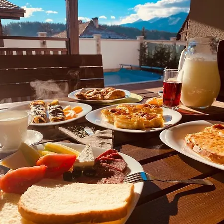 호텔 белите къщи *