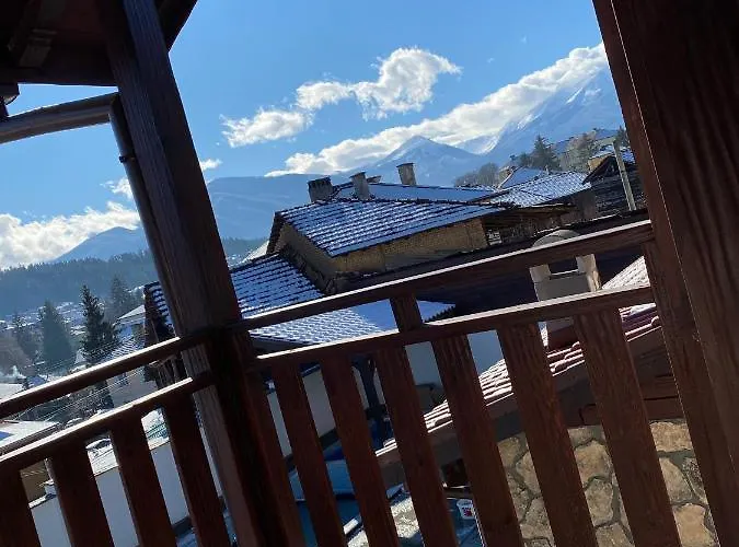 белите къщи