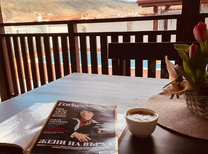 белите къщи Hotel